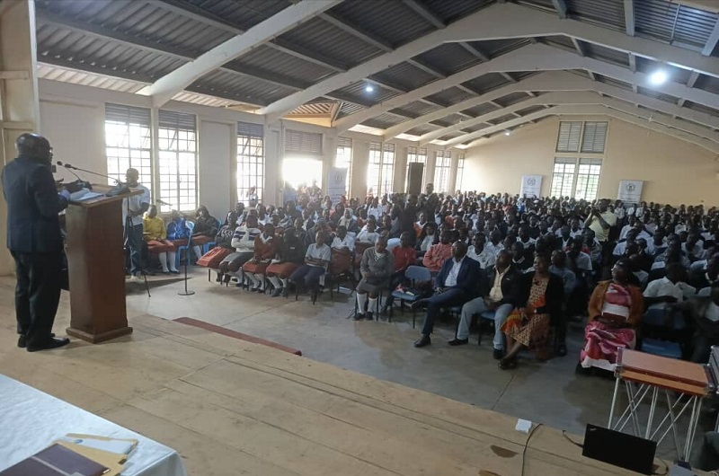 Justice Byabakama while speaking to Mvara SS students on Friday