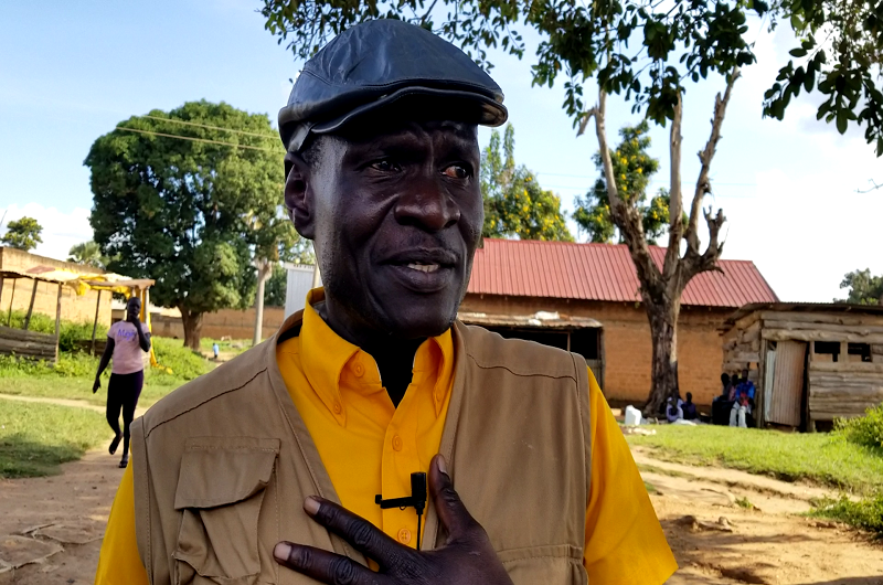 Samari Ijaga while speaking about the rate of criminality in his ward. Photo Credit_Andrew Cohen Amvesi