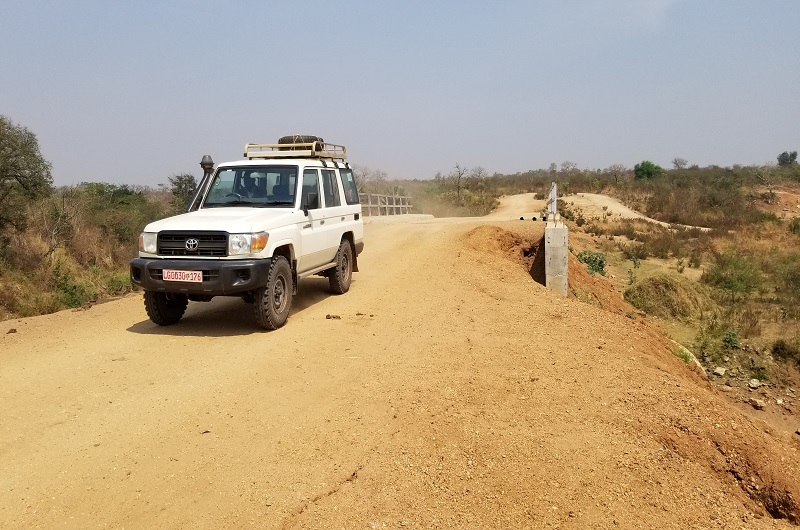 A Local Government vehicle passing through the cracked section of backfill at Ore Bridge on Monday