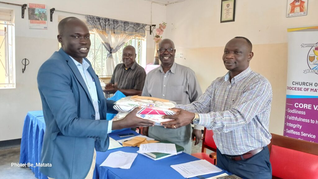 Best Performing schools receiving awards from the diocese handed over by the DS