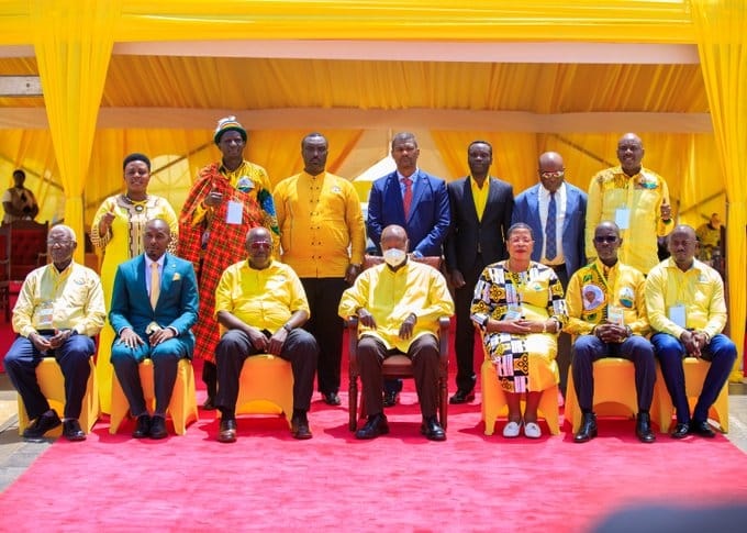 The New CEC members pose for a group photo with President Museveni shortly after their election at Kololo this week. COURTES PHOTO