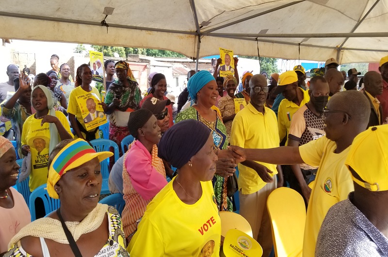 Local leaders welcoming MP Atima to Chongolea cell for his rally on Wednesday