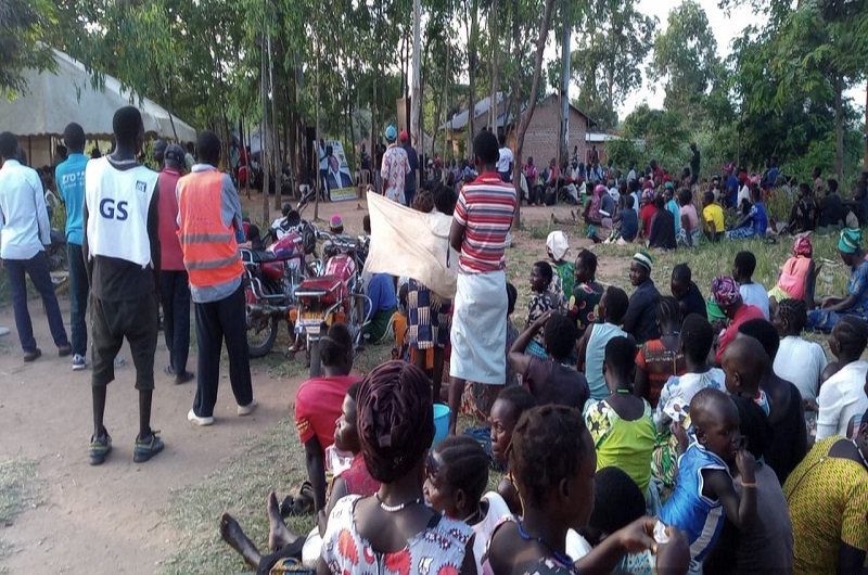 Residents gather at Obeta's rally in Alivu Parish on Monday. Photo Credit, Andrew Cohen Amvesi