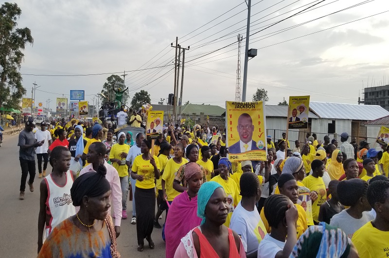 Voters escorting MP Atima back home shortly after his rally in Awindiri ward on Wednesday