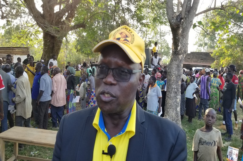 Ajedra Gabriel Aridru briefs journalists shortly after his rally in Ringili parish on Wednesday. Photo Credit, Andrew Cohen Amvesi