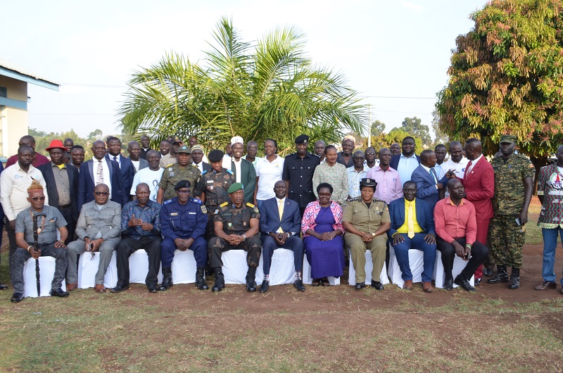 Uganda and DR Congo officials pose for a group photo shortly after the meeting in Zombo on Friday. Photo Credit; Andrew Cohen Amvesi