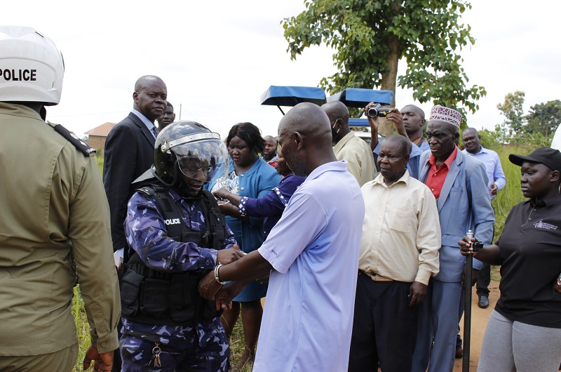 Onoba being chained before the Magistrate and Deputy RCC on Tuesday.