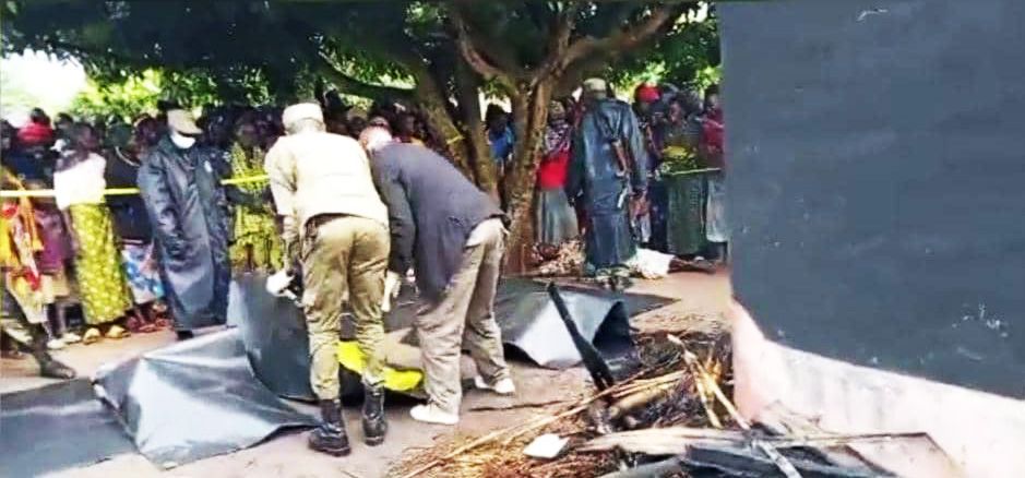Six Family Members Killed by Lightning as House Burns Down in Maracha