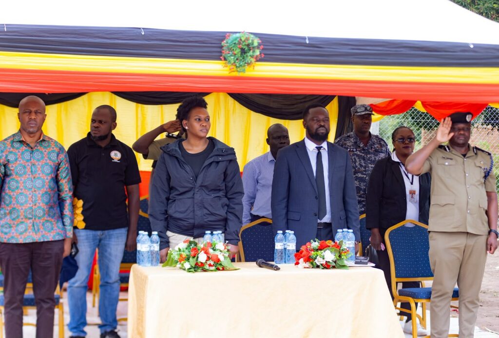 The minister and the team in attendance at the event